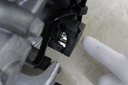 2011 Triumph Thruxton 900 Carb Carburetor/ Injectors