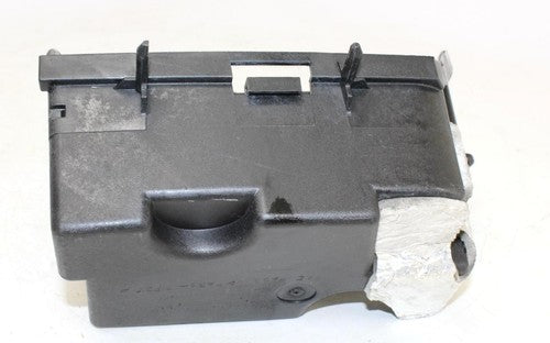 2004 Suzuki Intruder 1500 Vl1500 Battery Tray Box Holder