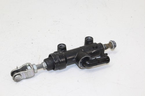 2011 Kawasaki Ninja 250r Ex250j Rear Back Brake Master Cylinder W Reservoir