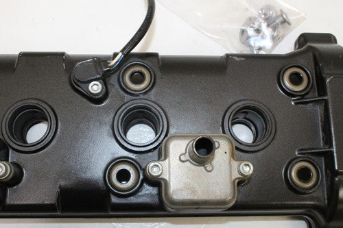 2007 06-15 Yamaha FZ1 FZ1-S Engine Top End Cylinder Head Cover OEM