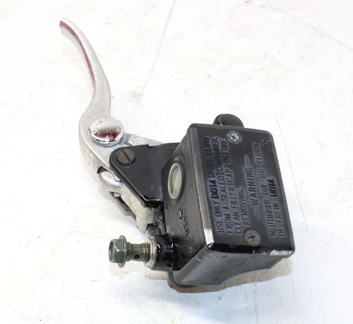 2005 Kawasaki Zr7s Zr750 Front Brake Master Cylinder W/ Lever