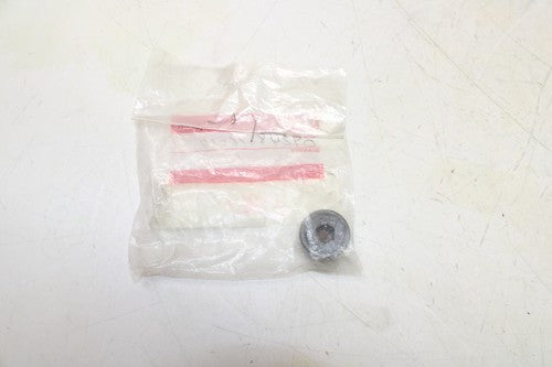 Suzuki Plug P#09248-16010