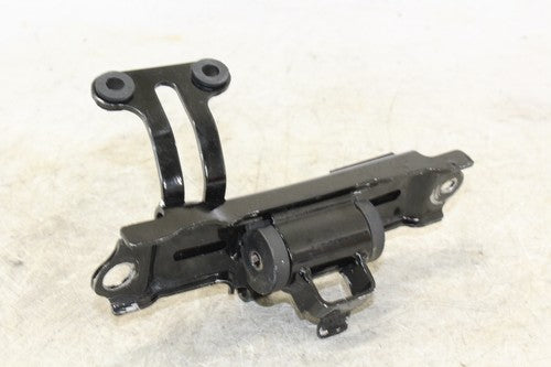 2005 Kawasaki Ninja Zx10r Zx1000c Gas Tank Fuel Cell Petrol Reservoir Bracket