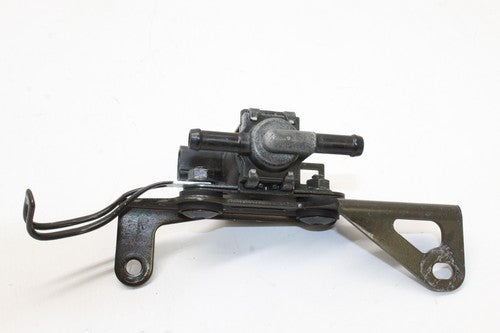 05-06 Honda Cbr600rr Honda Vapor Canister Purge Control Solenoid 136200-1330