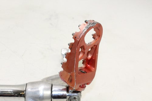 2002 Harley-davidson Sportster 1200 Xlh1200 Right Front Foot Rest Peg Pedal