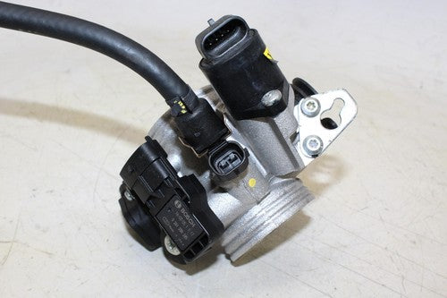 2015 Ktm 390 Rc Main Fuel Injectors / Throttle Bodies