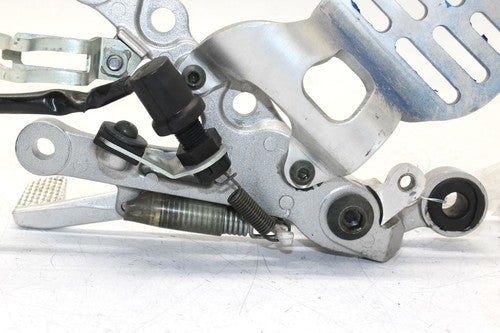 06-07 Yamaha Yzf R6 Left Right Rearset Rear Set Driver PEG Brackets Mounts OEM
