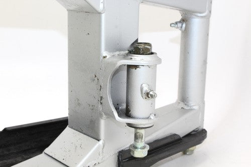 2002 Kawasaki Zr7s Zr750 Rear Swingarm Back Suspension Swing Arm