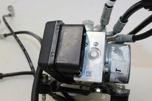 2016 Ktm 390 Duke Abs Pump Unit Module, Brake Hoses And ABS Sensors Set