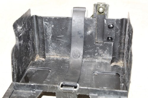 2004 Yamaha Yzf R1 Rear Back Tail Undertail Battery Tray Plastic