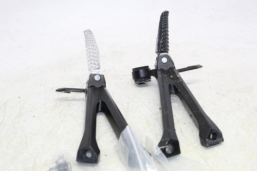 2019 Suzuki Gsxr750 Rear Back Passenger Peg Set Pair