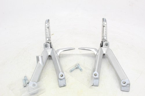 2017 Hyosung Gd250r Rear Back Passenger Peg Set Pair Left Right