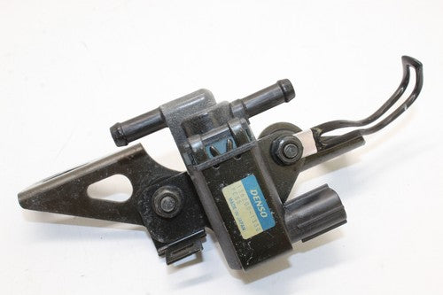 05-06 Honda Cbr600rr Honda Vapor Canister Purge Control Solenoid 136200-1330