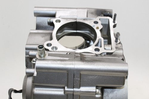 2003-06 Suzuki Sv650 Engine Motor Crankcase Crank Cases Block OEM