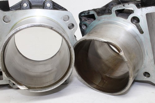2016 Aprilia Dorsoduro 750 Engine MOTOR Piston Cylinders Block Jug OEM