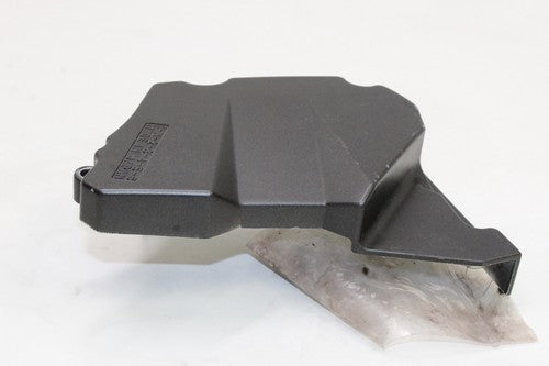 2007 Yamaha Fz6 Engine Sprocket Cover 1b3-15418-00-00 OEM