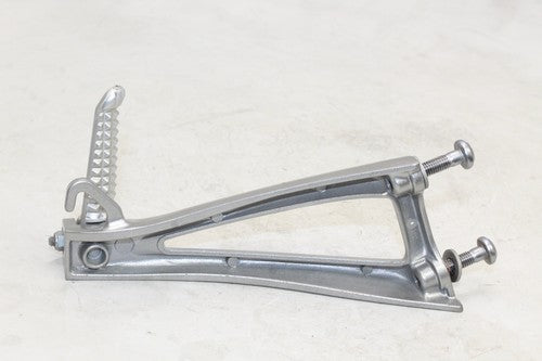 2008-16 Yamaha Yzf R6 Left Rear Back Passenger Peg 2c0-2742l-00-00 OEM