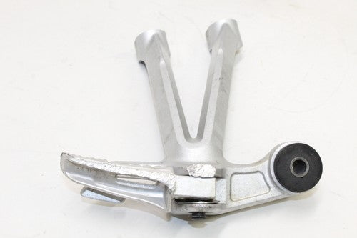 2007-08 Suzuki Gsxr1000 Right Rear Passanger Set Foot Peg Rest Stop OEM