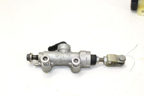 2006 Kawasaki Ninja 250r Ex250f Rear Back Brake Master Cylinder W Reservoir