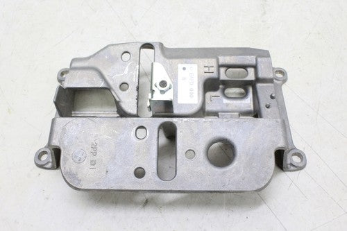 2022 Yamaha Mtt890 Tracer 9 Front Seat Mounting Bracket Mount