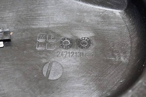 14-18 Yamaha Bolt 950 Xvs950 Fuel Pump Cover Fairing Cowl Cover 24712131c1 OEM