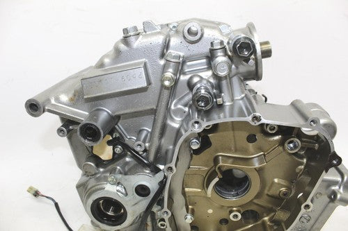 2007 Suzuki Vstrom 650 Dl650 Engine Motor Crankcase Crank Cases Block