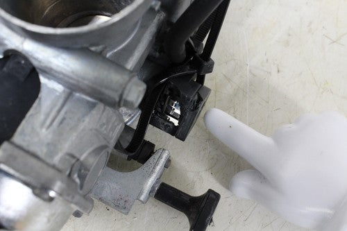 2011 Triumph Thruxton 900 Carb Carburetor/ Injectors