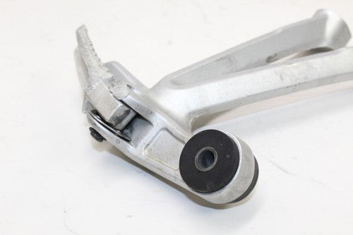 2007-08 Suzuki Gsxr1000 Right Rear Passanger Set Foot Peg Rest Stop OEM