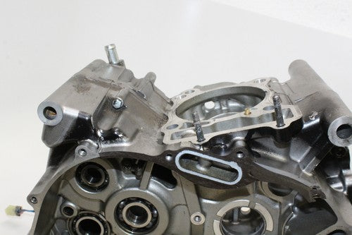 2003-06 Suzuki Sv650 Engine Motor Crankcase Crank Cases Block OEM