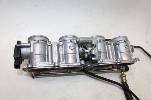 2004 Honda Cbr600rr Main Fuel Injectors / Throttle Bodies