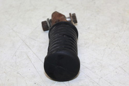1977 Kawasaki Kz650b Z650 Rear Passenger Foot Step Peg Pair Set