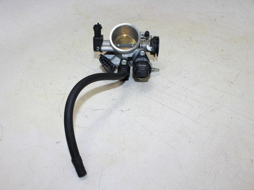 2015 Ktm 390 Rc Main Fuel Injectors / Throttle Bodies