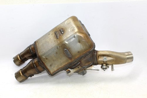 2021 Yamaha Yzf-r1 S Exhaust Mid Chamber Pipe Assembly OEM