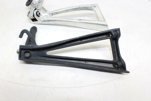 2003-2005 Yamaha Yzf R6 Rear Back Passenger Peg Set Pair