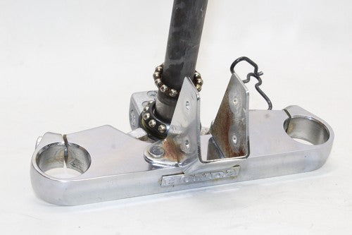 2000 Honda Shadow Vlx 600 Vt600cd Deluxe Front Forks Clamp Lower Triple Tree OEM