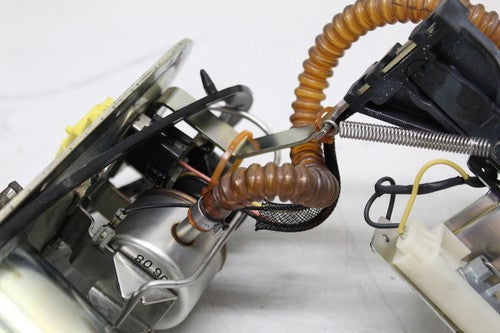2007 Harley-Davidson Street Glide FLHX FUEL GAS PUMP