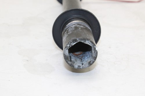 1998-99 Yamaha Yzf R1 Front Wheel Rim Axle Pivot Bolt 4xv-25181-10-00 OEM