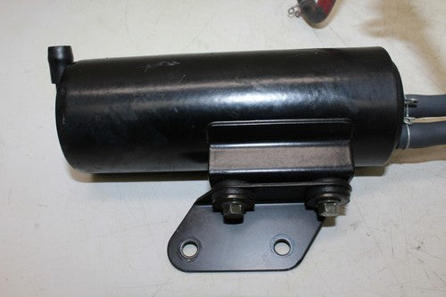 2001 Yamaha Yzf R1 Evap Vapor Charcoal Emission Canister 4XV-24170-00