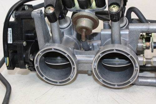 2005 Triumph Daytona 650 Main Fuel Injectors / Throttle Bodies