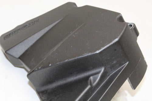 2007 Yamaha Fz6 Engine Sprocket Cover 1b3-15418-00-00 OEM