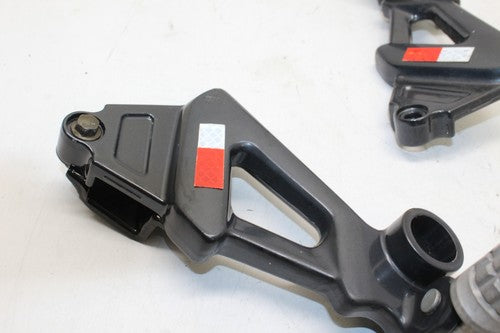 95-01 Kawasaki Ninja Zx11 Rear Back Passenger Peg Set Pair OEM