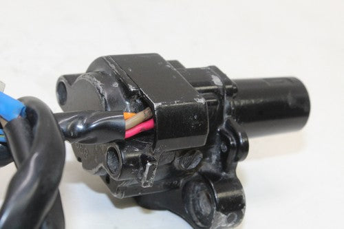 2003-05 Yamaha Yzf R6 Ignition Lock W Key 5sl-82501-11-00 OEM *NO KEY*