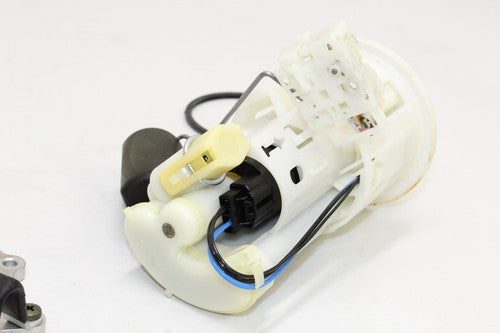 2007 Yamaha Fz6 Fuel Pump Gas Petrol Sender Unit 5vx-13907-02-00 OEM