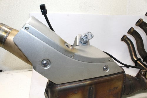 2020 Yamaha Yzf-r1 Full Exhaust System Headers Pipe Muffler