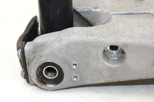 2010 Piaggio Mp3 500 Forks Upper Triple Tree Clamp OEM