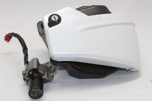 01-10 Yamaha V Star 650 Ignition Lock & Rear LOCK OEM (NO GAS CAP & NO KEY)