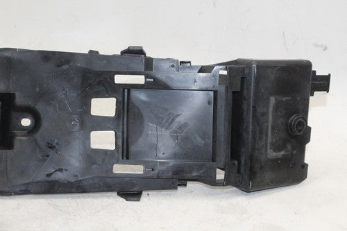 2007-08 Suzuki Gsxr1000 Rear Tail Undertail Battery Tray Plastic 63111-21h00 OEM