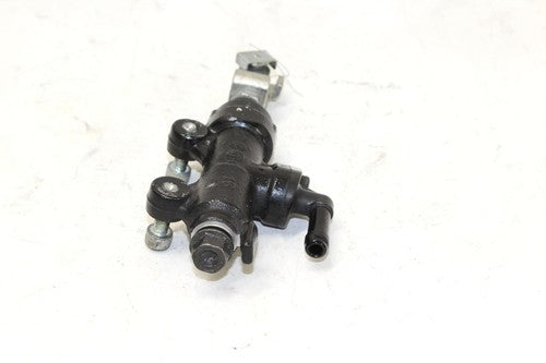 2015 Honda Cbr500r Rear Back Brake Master Cylinder W Reservoir