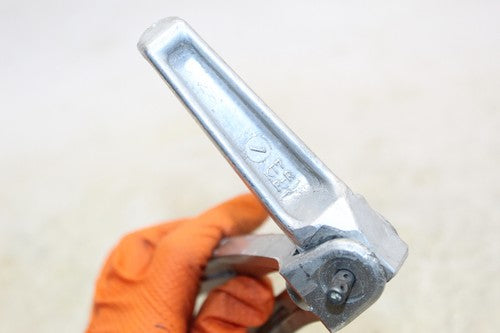 2004 Yamaha Yzf R1 Right Rear Back Passenger Peg