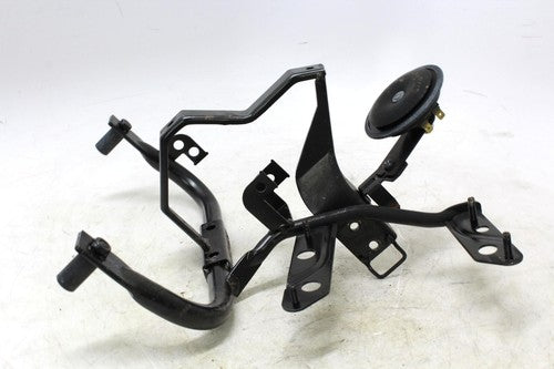 2011 Yamaha Zuma 125 Yw125 Upper Fairing Mirror Gauges Stay Bracket